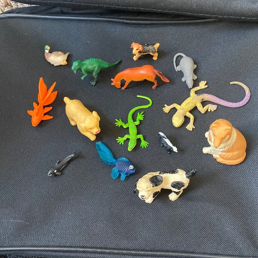 Small animal figurines